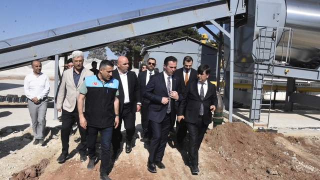 Bitlis'te kırsal kalkınmaya asfalt desteği