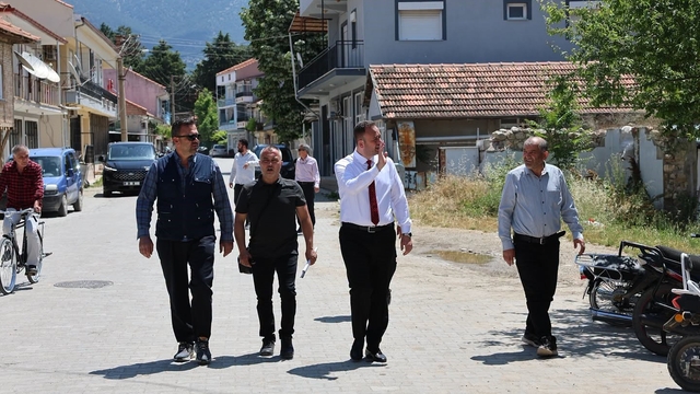 Çivril'de ulaşımı konforlu hale getirmek için çalışmalar devam ediyor