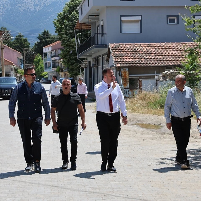 Çivril'de ulaşımı konforlu hale getirmek için çalışmalar devam ediyor
