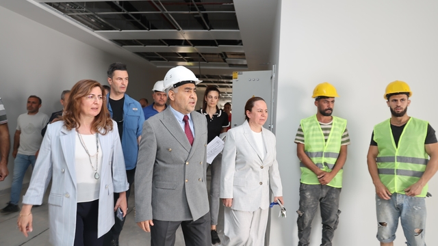 ADÜ Rektörü Kent, devam eden çalışmaları inceledi