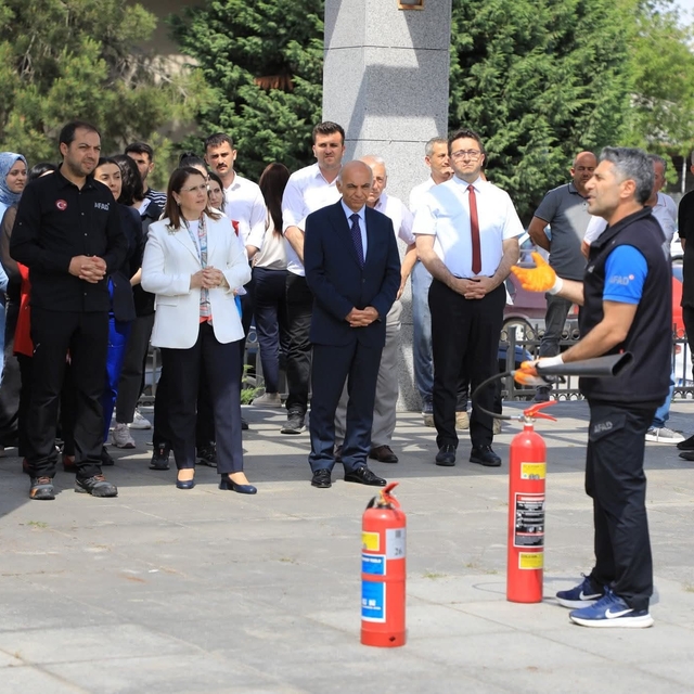 Valilikte yangın tatbikatı