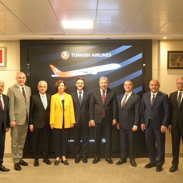Eskişehir'in havacılık ve ulaşım geleceği THY ile masaya yatırıldı
AK Parti...