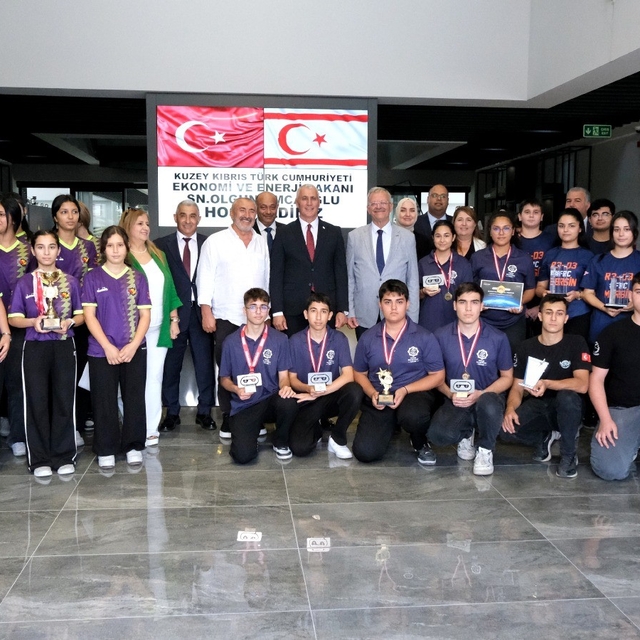 KKTC'den Mersinli sanayicilere yatırım çağrısı
Bakan Amcaoğlu: "Mersin OSB'...