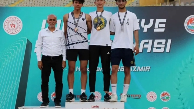 Sivaslı atletler madalya ile döndü