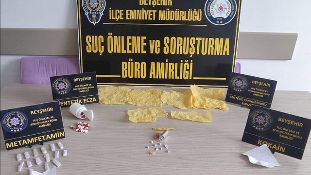 Beyşehir'de polis ekiplerinden zehir tacirlerine darbe