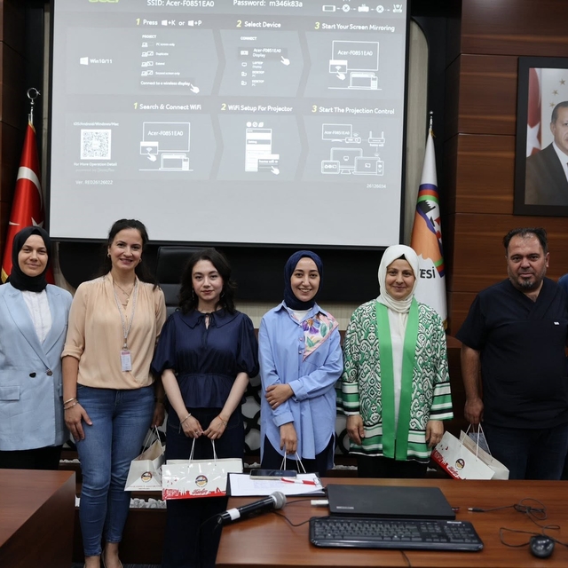 Uzmanlardan kadınlara "erken teşhis, sağlıklı beslenme ve egzersiz" uyarısı