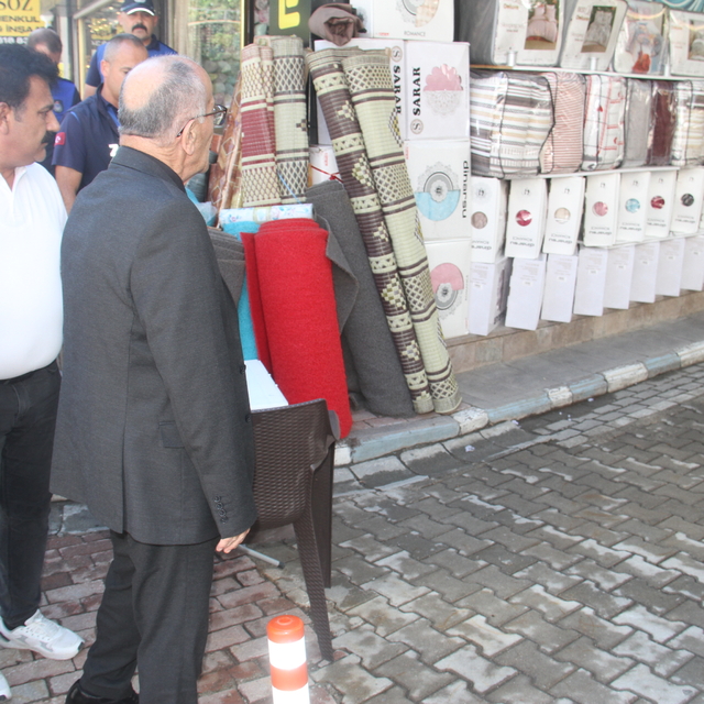 Beyşehir'de zabıtadan kaldırım işgali denetimi