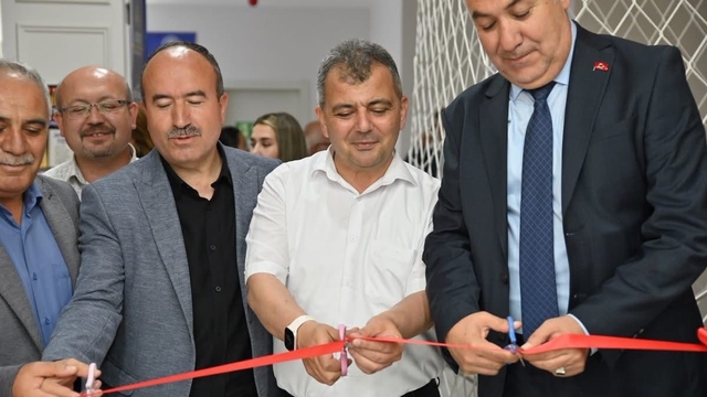 Emirdağ Mithatpaşa Ortaokulu'ndan 'Sanat Şöleni'