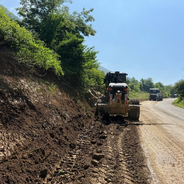 Derdin Köyü'nde beton kanal çalışması