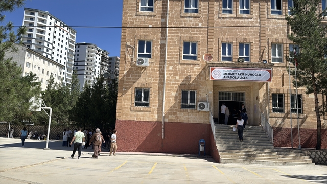 Mardin'de YKS'nin ilk oturumu başladı