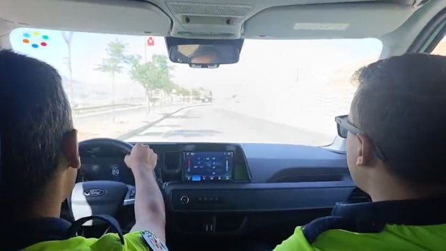 Şırnak'ta polis, 14 adayı sınava yetiştirdi