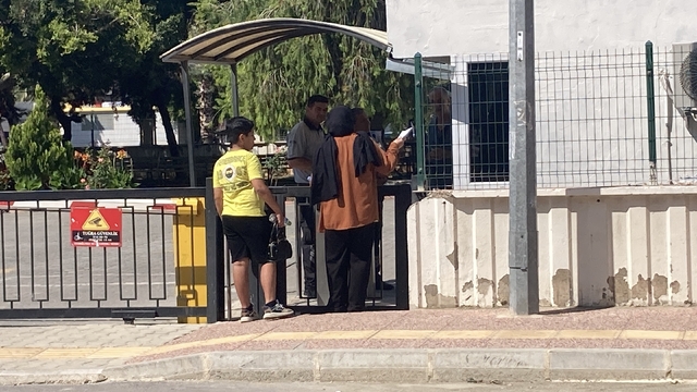Mersin'de YKS heyecanı: Sınava saniyelerle yetiştiler