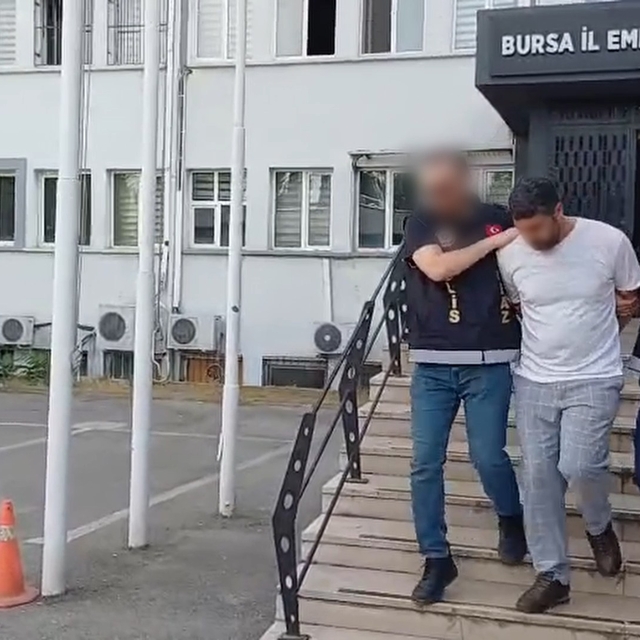 13 yıldır Interpol tarafından kırmızı bültenle aranan şüpheli yakalandı