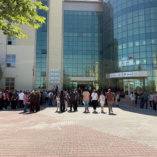 Iğdır'da YKS heyecanı: Aileler de öğrencilerle birlikte ter döktü