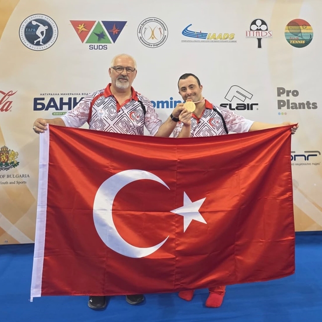 İzmirli sporcudan tarihi başarı