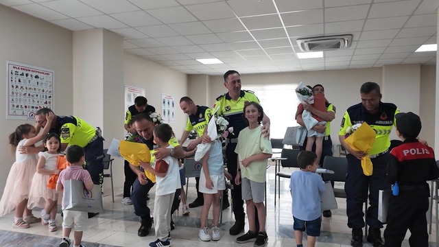 Düzce'de jandarma ekiplerine Babalar Günü sürprizi