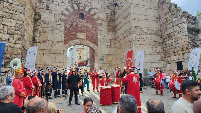 Fethin 700. yılında mehter sesleri Saltanat Kapı'dan yükseldi