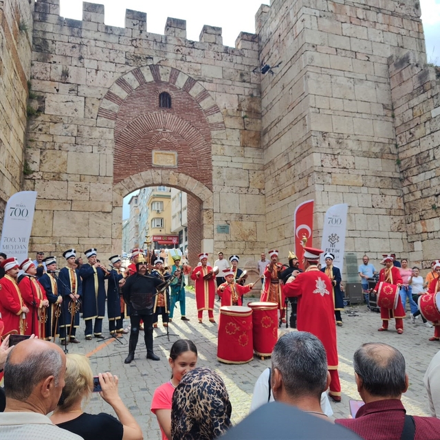 Fethin 700. yılında mehter sesleri Saltanat Kapı'dan yükseldi