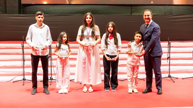 Erdem Koleji'nde mezuniyet heyecanı