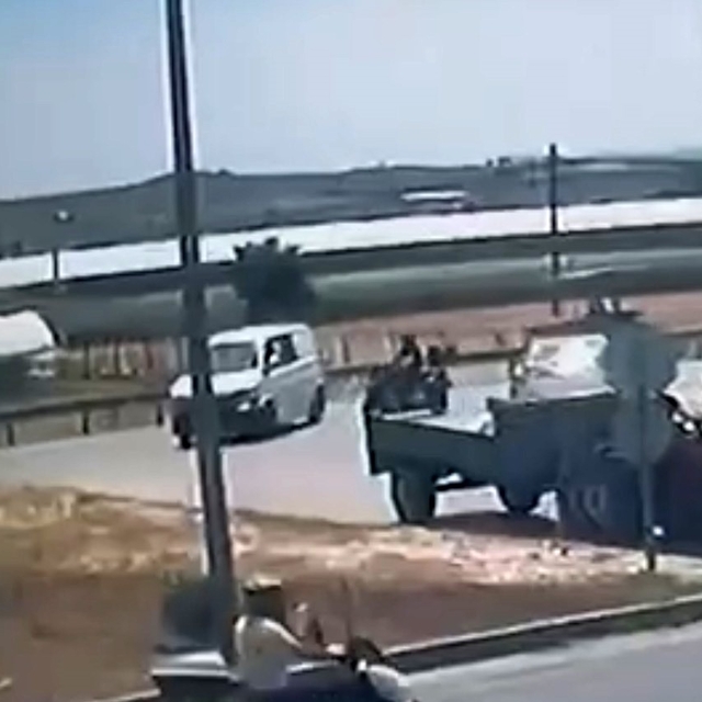Hatalı dönüş motosiklet sürücüsünü canından ediyordu