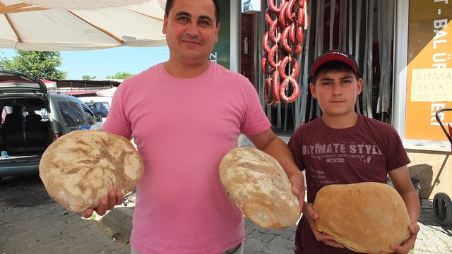 Burhaniye'de köy ekmeği sevildi