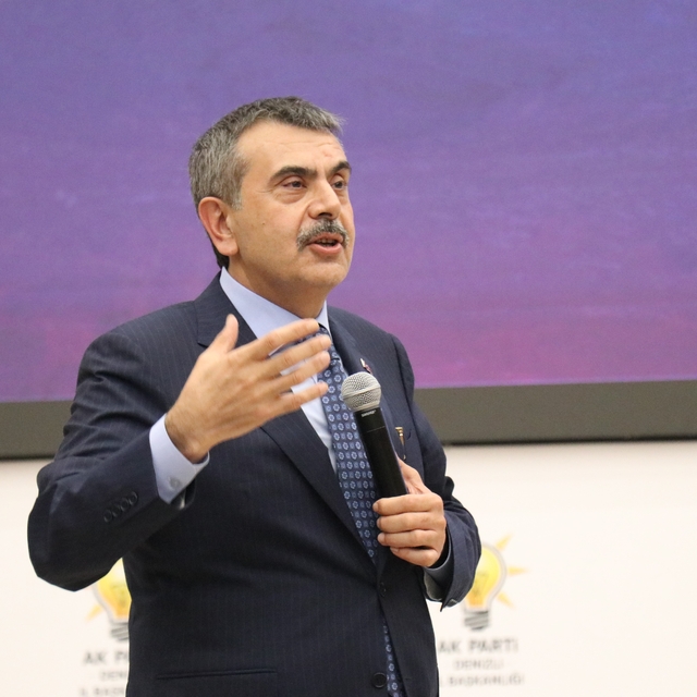 Milli Eğitim Bakanı Tekin, Ecevit dönemindeki mektuplarla yeni ve eski Türk...