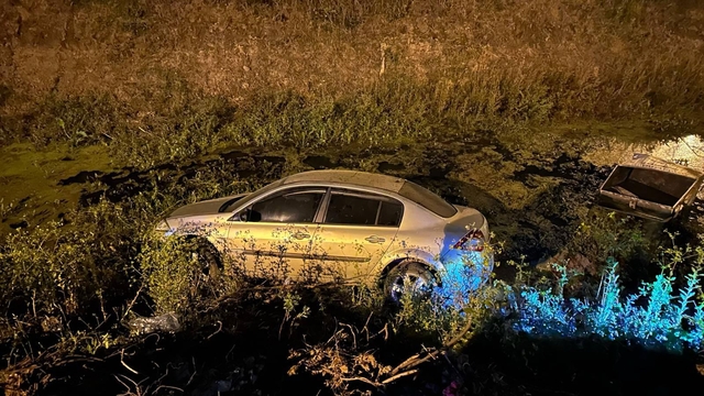 Samsun'da tarlaya giren otomobilin sürücüsü yaralandı