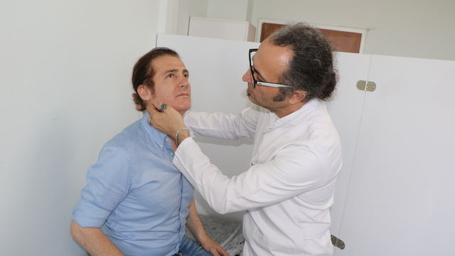 Gündüzleri doktor, akşamları iyilik gönüllüsü
