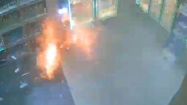 Diyarbakır'da markete patlayıcı madde atıldı, 2'si çocuk 4 kişi hakkında dava açıldı