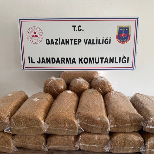 Gaziantep'te 353 aranan şahıs yakalandı
2 ton 155 kilogram gümrük kaçağı tü...