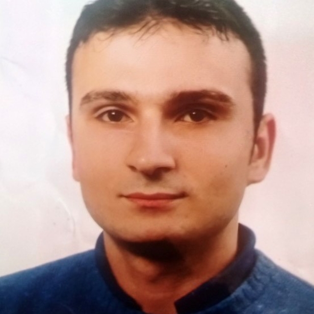 4'üncü kattan düşen adam kurtarılamadı