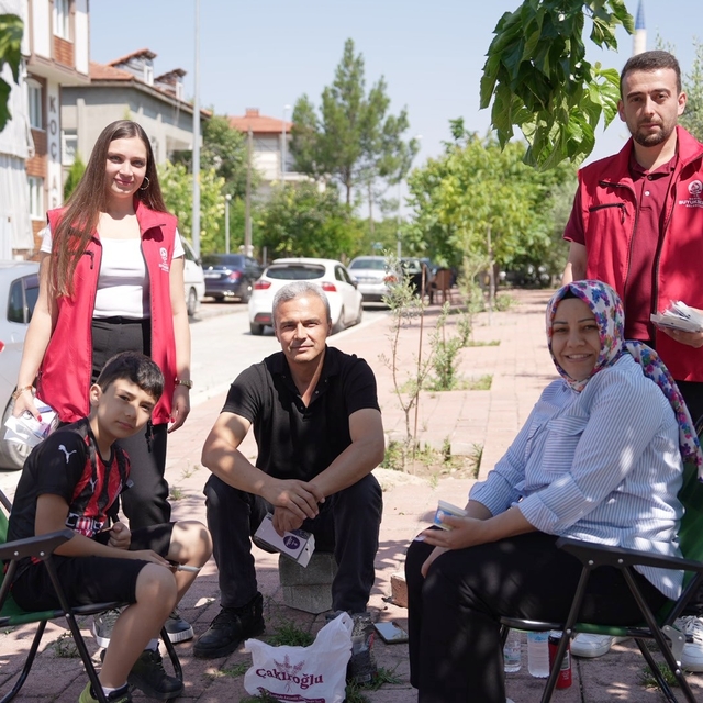 Denizli Büyükşehir sınavdaki gençleri de babaları da unutmadı