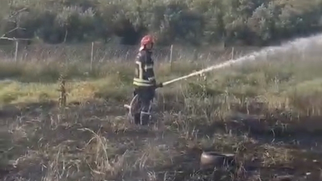 Osmaniye'de tankerin lastiklerinden çıkan yangın zeytin bahçesine sıçradı
