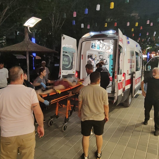 Kuşadası'nda balkondan düşen yaşlı adam hayatını kaybetti