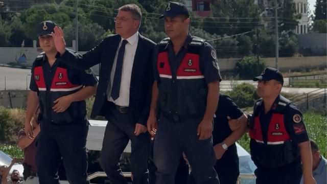 Silifke Belediye Başkanı ile18 şüpheli adliyede