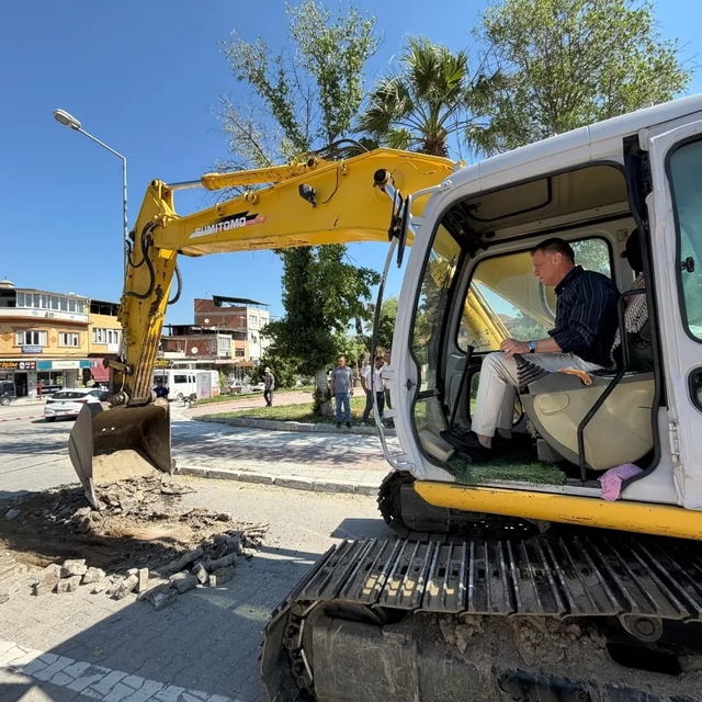 Yenipazar yollarında sıcak asfalt çalışması başladı