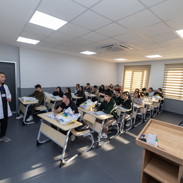 Mersin'de ücretsiz LGS ve YKS kursları için ön kayıtlar sürüyor