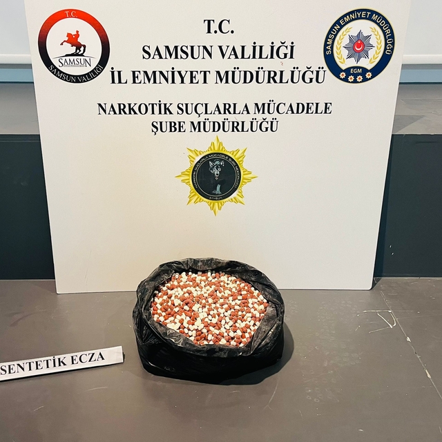 Samsun'da 5 bin 150 sentetik ecza ele geçirildi