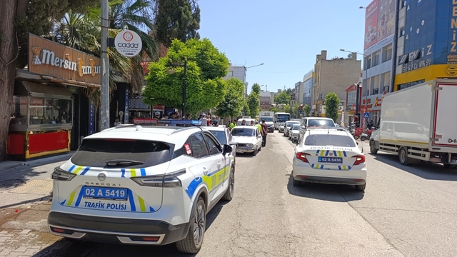Motosiklet ile otomobil çarpıştı: 1 yaralı
