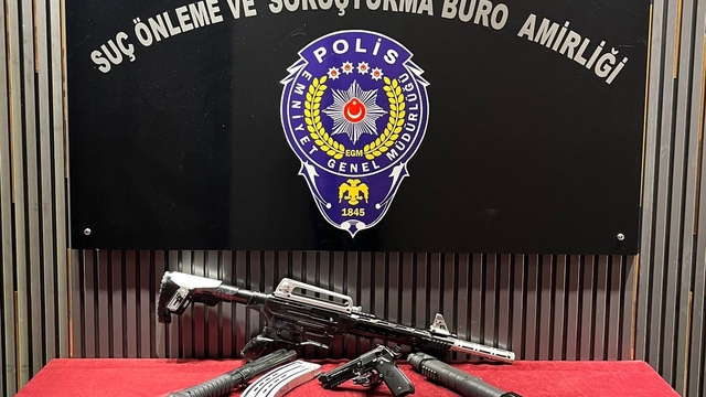 Gaziantep'te 4 afet ruhsatsız silah ele geçirildi: 2 gözaltı