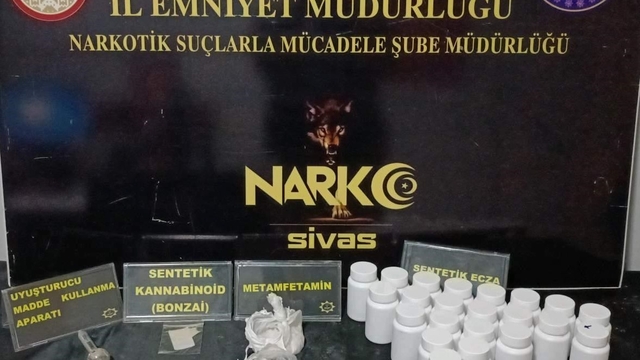 Sivas'ta uyuşturucu operasyonu: 2 kişi tutuklandı, bol miktarda uyuşturucu madde ele geçirildi