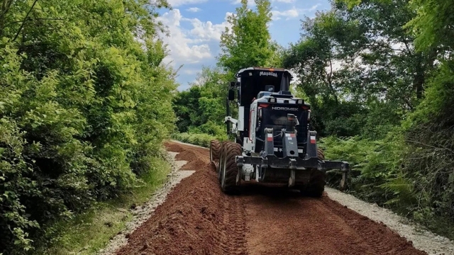 Sinop kırsalında yol çalışmaları
