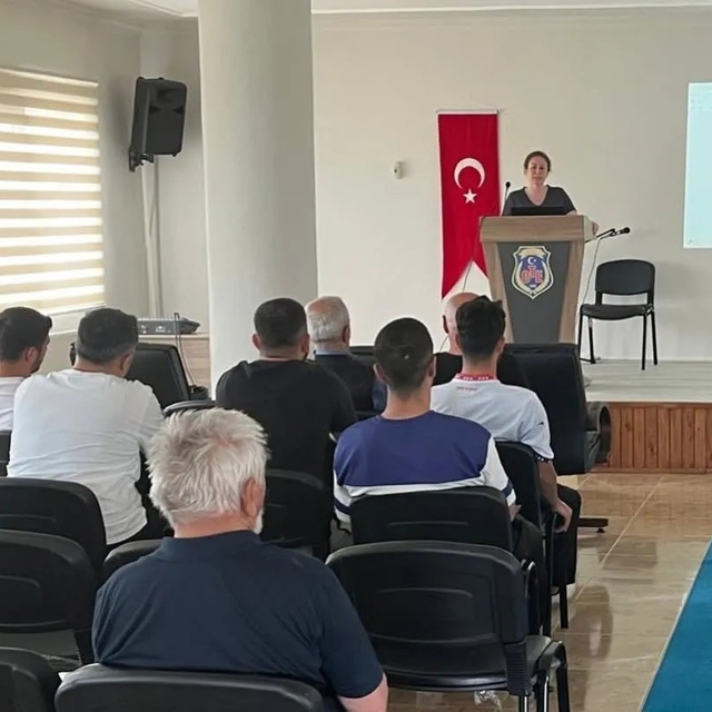 Sinop'ta hükümlülere denetimli serbestlik anlatıldı