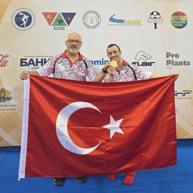 İzmirli down sendromlu sporcudan 7 şampiyonluk birden