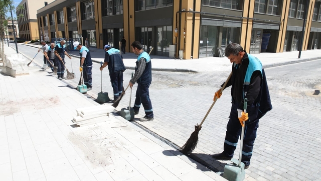 Battalgazi Belediyesi'nden Akpınar Çarşısı'nda temizlik çalışması