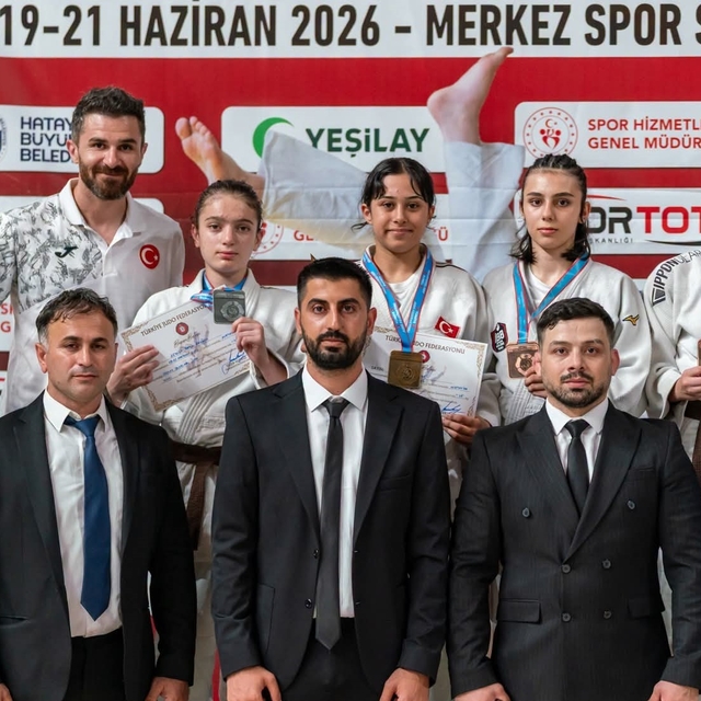 Yunusemreli judoculardan Hatay'da büyük başarı