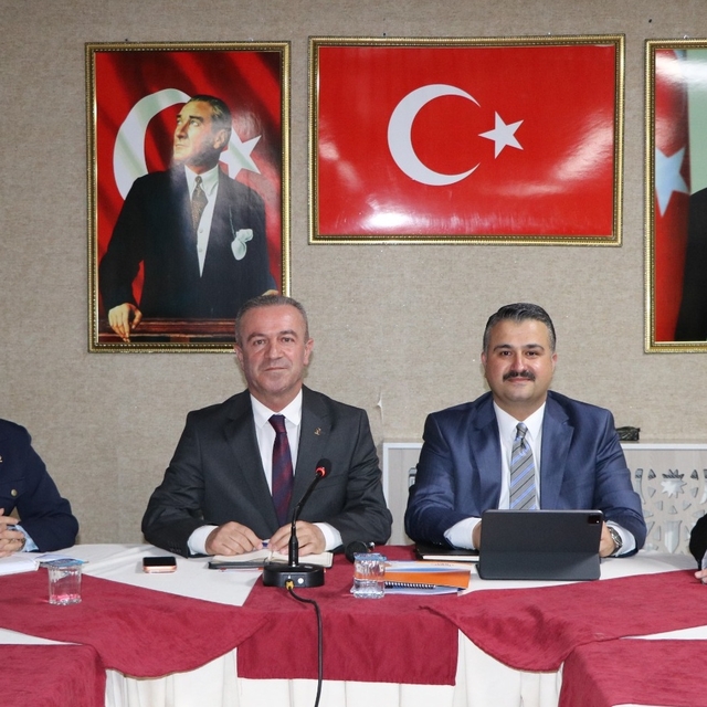Hakkari'de AK Parti Haftalık Olağan İl Yönetim Kurulu Toplantısı yapıldı
