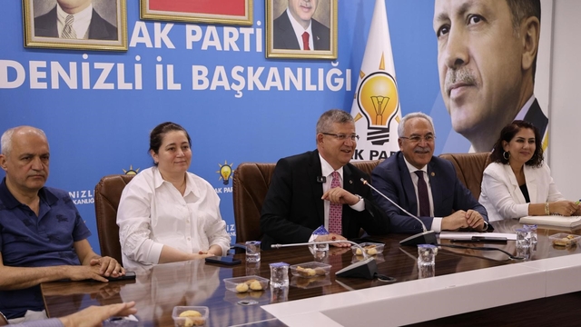 Denizli AK Parti'de 'vefa' zirvesi
