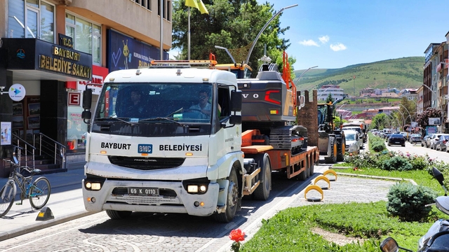 Bayburt Belediyesi araç filosunu büyütüyor