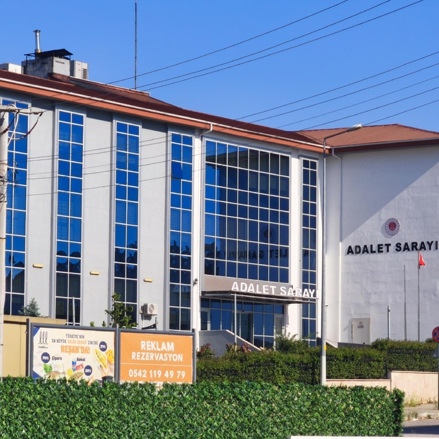 Yurt dışına kaçmak isteyen 3 FETÖ şüphelisi yakalandı